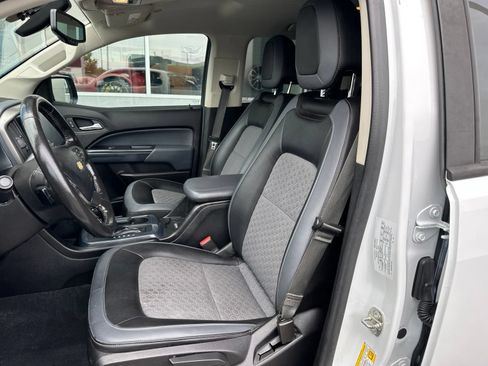 Used 2019 Chevrolet Colorado Z71 AWD/4WD image 18