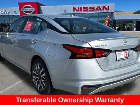 Certified 2023 Nissan Altima 2.5 SV FWD image 5