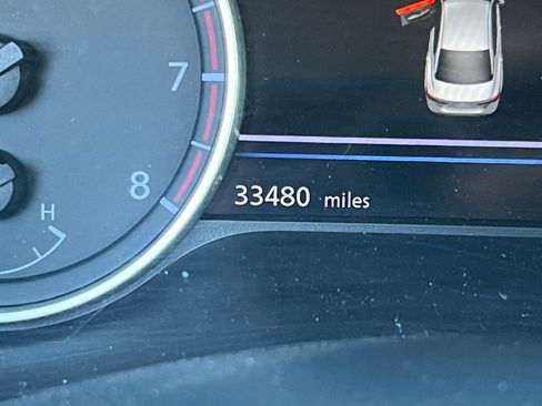 Used 2024 Nissan Sentra SV image 34