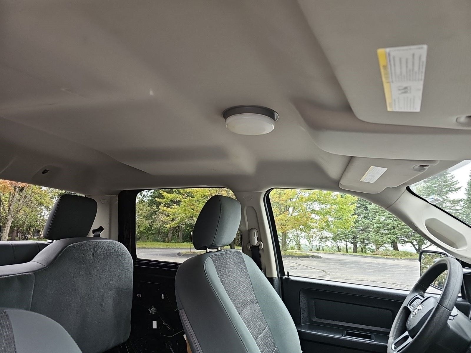 Used 2016 RAM 1500 4x4 Crew Cab image 13