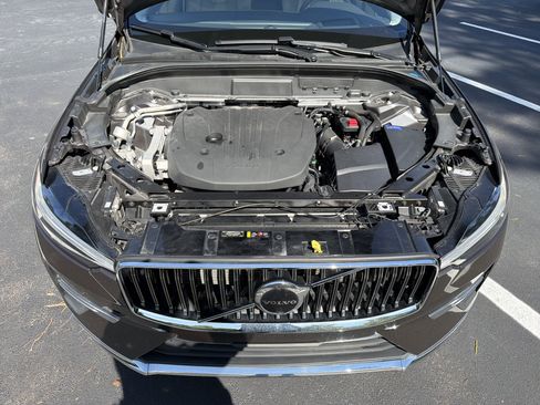 Certified 2023 Volvo XC60 B5 Ultimate w/ Protection Package Premier FWD image 36