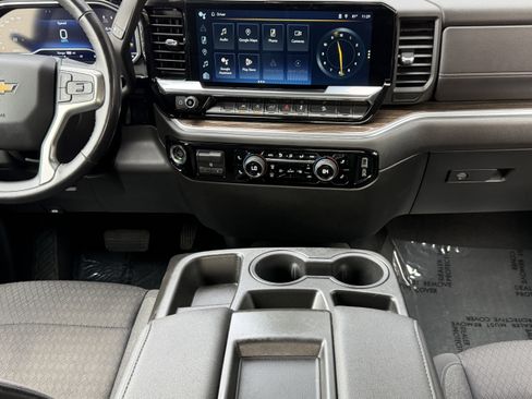 Used 2022 Chevrolet Silverado 1500 LT image 20
