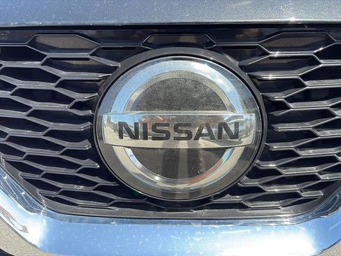 Used 2022 Nissan Rogue Sport SV w/ Technology Package FWD image 11