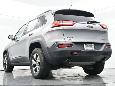 Used 2015 Jeep Cherokee Trailhawk image 42