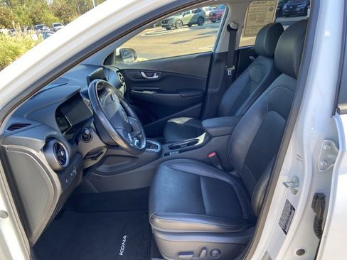 Used 2023 Hyundai Kona Limited image 33