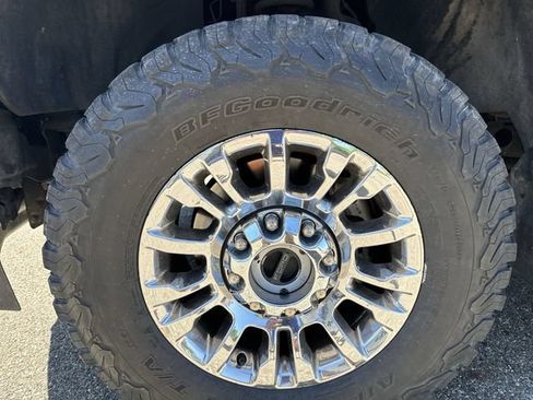 Used 2022 Ford F350 XLT w/ XLT Premium Package AWD/4WD image 20