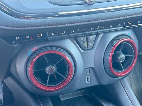 Used 2023 Chevrolet Blazer RS w/ Enhanced Convenience Package FWD image 16