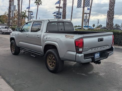 Used 2023 Toyota Tacoma TRD Sport image 17