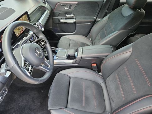 Certified 2023 Mercedes-Benz EQB 300 4MATIC image 14