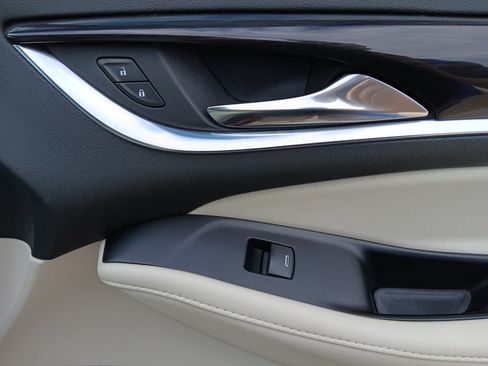 Used 2023 Buick Enclave Essence FWD image 45