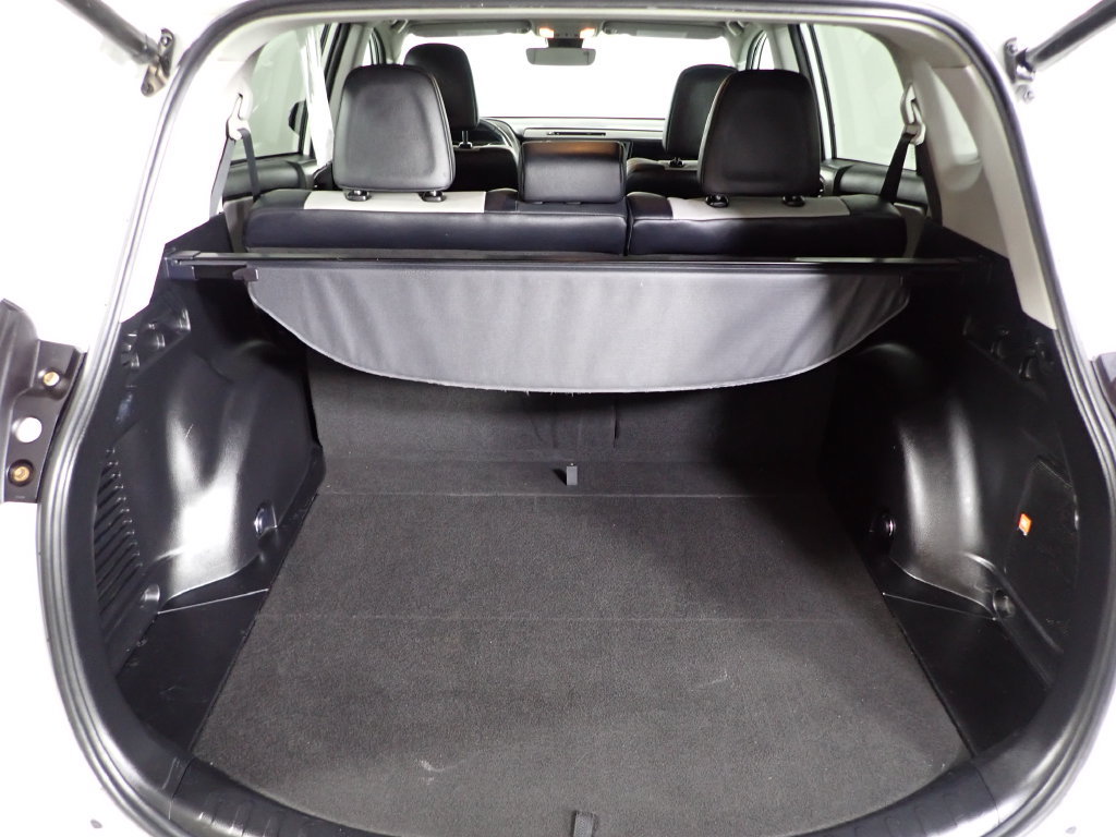 Used 2016 Toyota RAV4 Limited w/ Advanced Technology Package AWD/4WD image 16