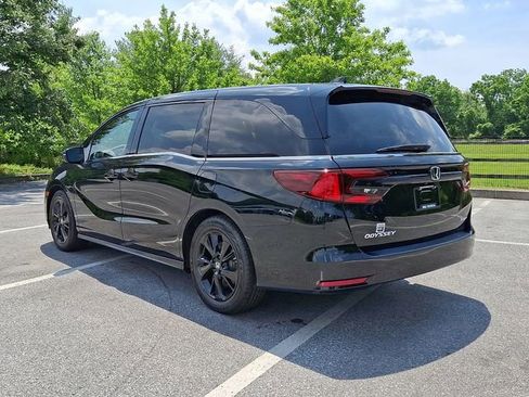 Used 2024 Honda Odyssey Sport image 4