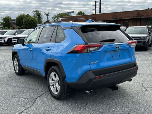 Used 2019 Toyota RAV4 XLE w/ Convenience Package AWD/4WD image 6