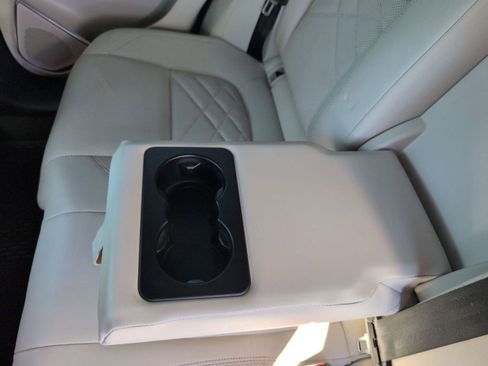 Used 2021 Jaguar F-PACE S image 21