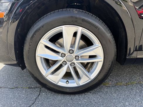Used 2018 Audi Q3 2.0T Premium w/ Convenience Package AWD/4WD image 12