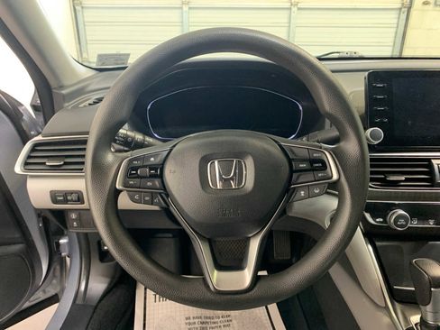 Used 2019 Honda Accord EX image 8