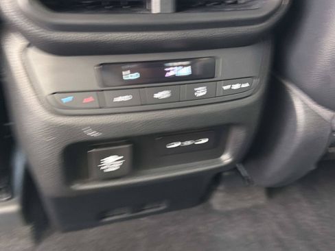 Used 2024 Honda Pilot TrailSport image 15