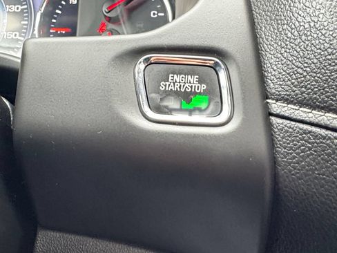 Used 2017 GMC Acadia Denali w/ Technology Package AWD/4WD image 37