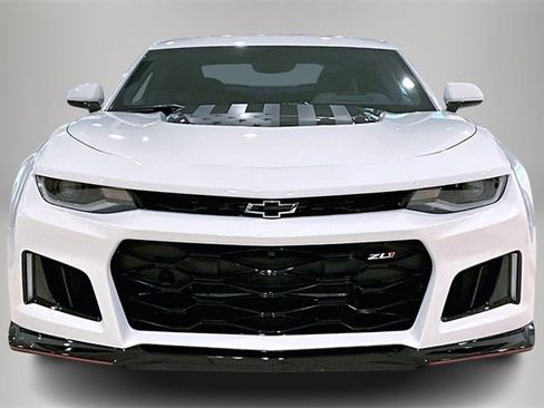 Used 2023 Chevrolet Camaro ZL1 image 3