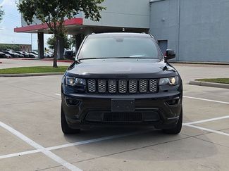 Used 2019 Jeep Grand Cherokee Altitude RWD video 2