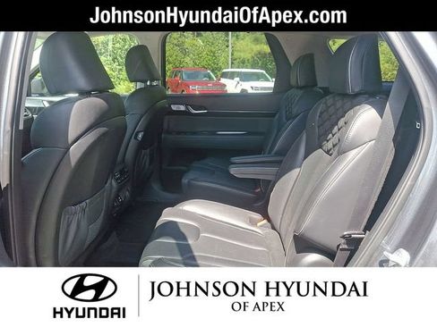 Used 2022 Hyundai Palisade Limited FWD image 23