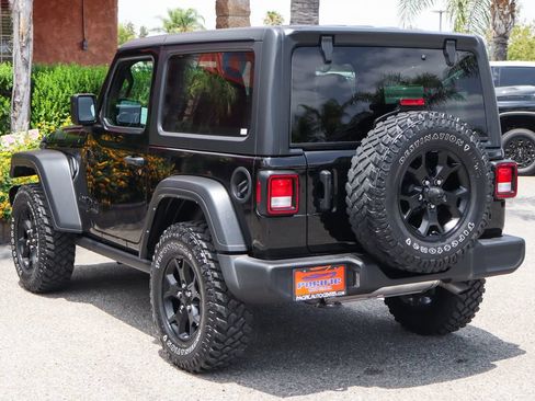 Used 2022 Jeep Wrangler Sport AWD/4WD image 6