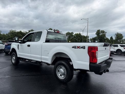 Used 2022 Ford F250 XL w/ Power Equipment Group AWD/4WD image 4