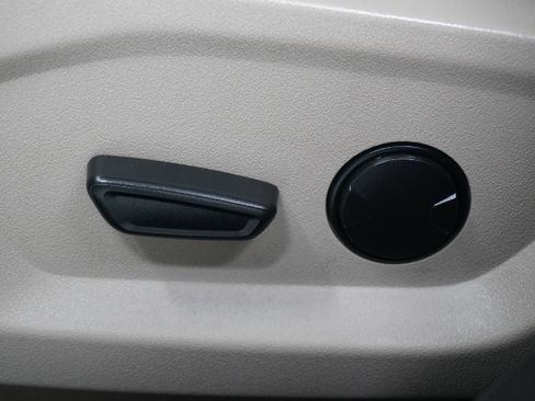 Used 2019 Ford Explorer FWD image 15