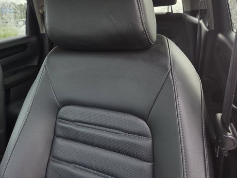 Used 2025 Honda CR-V EX-L image 16