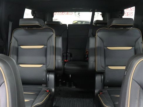 Used 2022 GMC Yukon AT4 AWD/4WD image 35