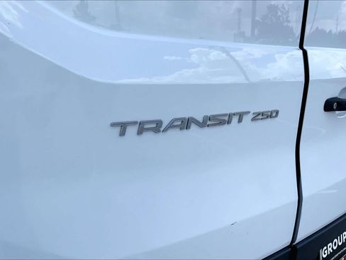 Used 2024 Ford Transit 250 148 Medium Roof RWD image 29