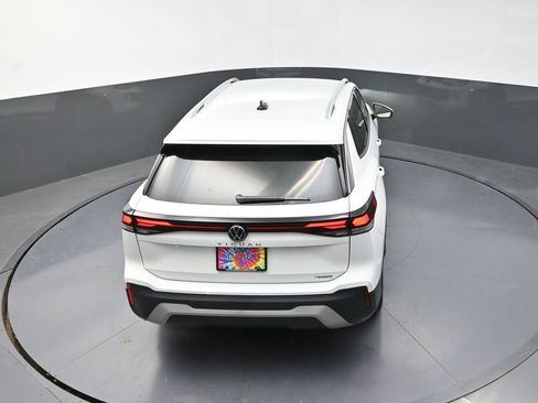 Used 2025 Volkswagen Tiguan S image 20
