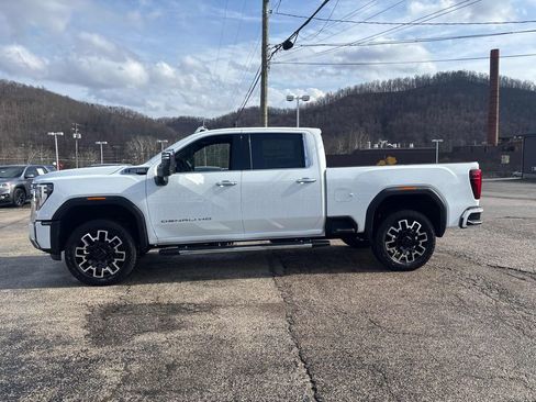 New 2026 GMC Sierra 2500 Denali w/ Denali Reserve Package image 2