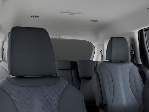 New 2026 Kia Carnival LX image 17