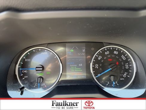 Used 2021 Toyota RAV4 XLE w/ XLE Grade Weather Package AWD/4WD image 33