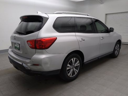 Used 2019 Nissan Pathfinder SV FWD image 9