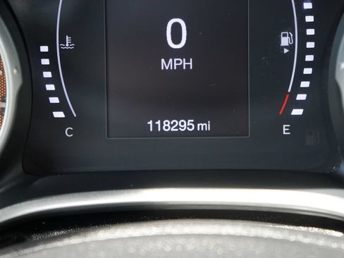 Used 2019 Jeep Compass Latitude AWD/4WD image 18
