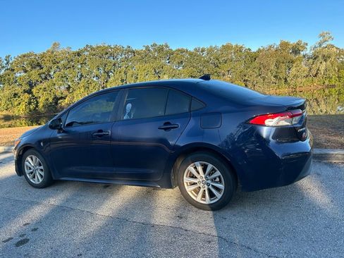 Certified 2023 Toyota Corolla LE image 3