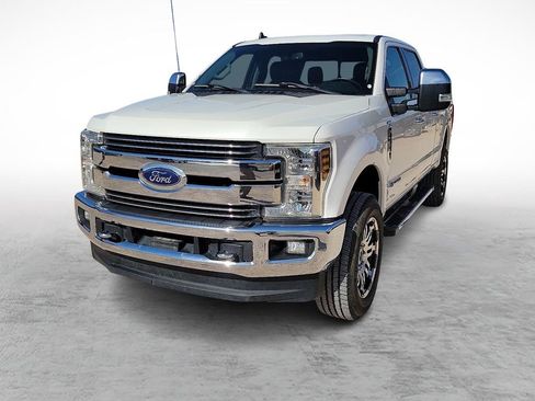 Used 2019 Ford F250 Lariat w/ Chrome Package AWD/4WD image 4