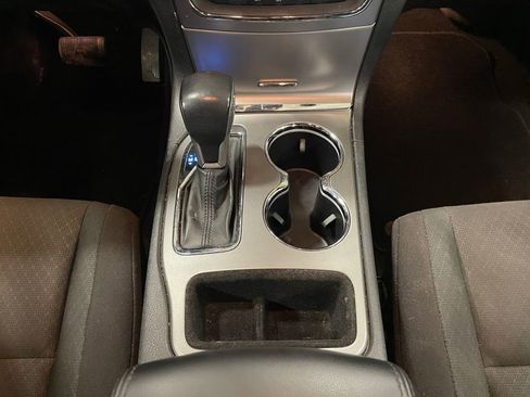 Used 2020 Jeep Grand Cherokee Laredo image 11