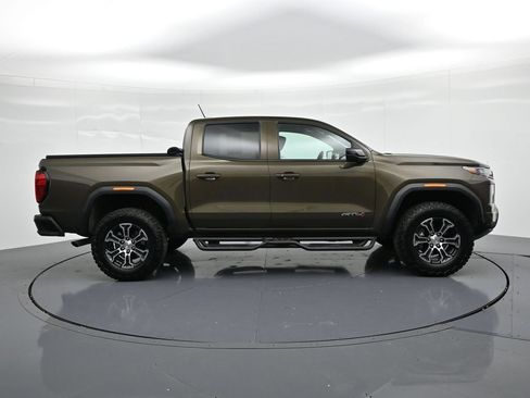 Used 2024 GMC Canyon AT4 w/ Canyon Safety Plus Package AWD/4WD image 5