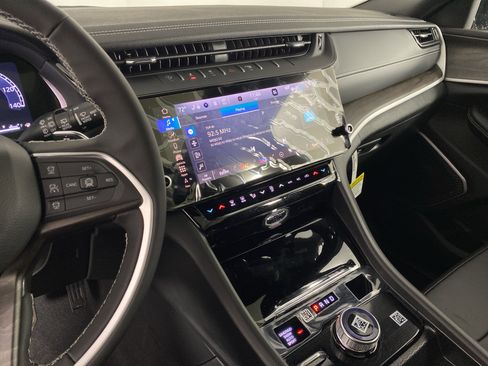 New 2026 Jeep Grand Cherokee Limited image 45