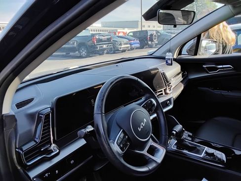 Used 2023 Kia Sportage EX FWD image 8