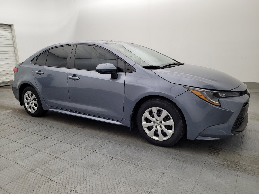 Used 2025 Toyota Corolla LE FWD image 11