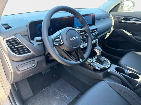 New 2026 Kia Seltos EX FWD image 19
