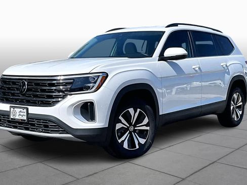 New 2026 Volkswagen Atlas SE image 1