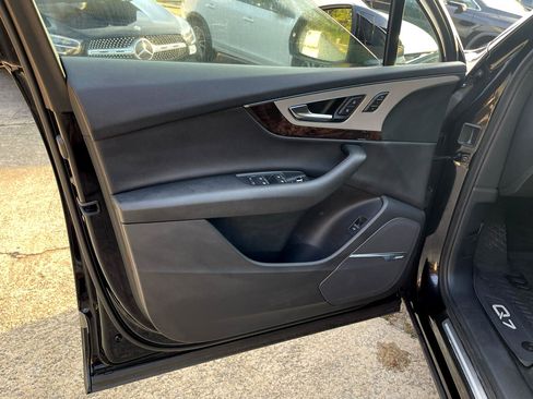 Used 2019 Audi Q7 2.0T Premium Plus w/ Premium Plus Package image 6