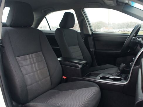 Used 2016 Toyota Camry LE image 20