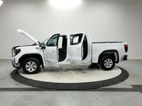 Used 2024 GMC Sierra 1500 SLE AWD/4WD image 13
