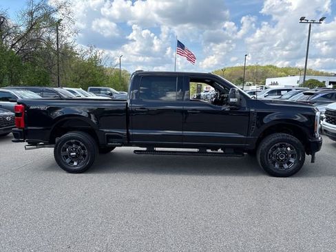 Used 2024 Ford F250 Lariat w/ Sport Appearance Package AWD/4WD image 6